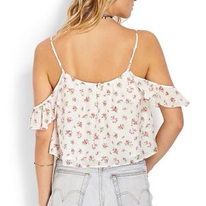 NWOT Roff the Shoulder Cropped Top